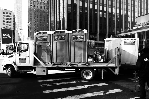 Porta potty delivery and setup in Springville, AL